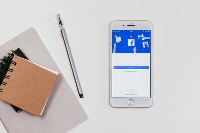 Pros and cons of dropshipping on Facebook marketplace