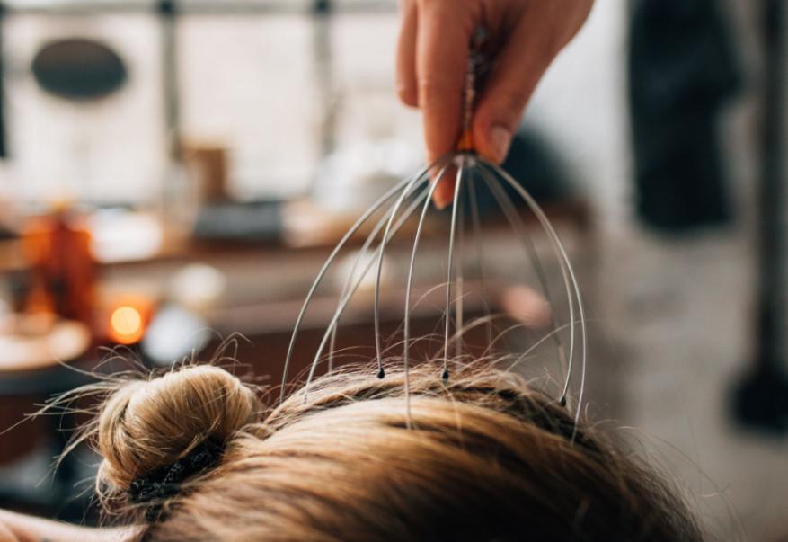 LED Beauty Masks & Scalp Massagers