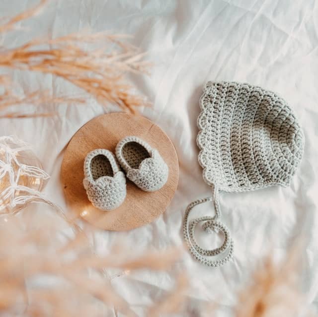 Crocheted Baby Clothing