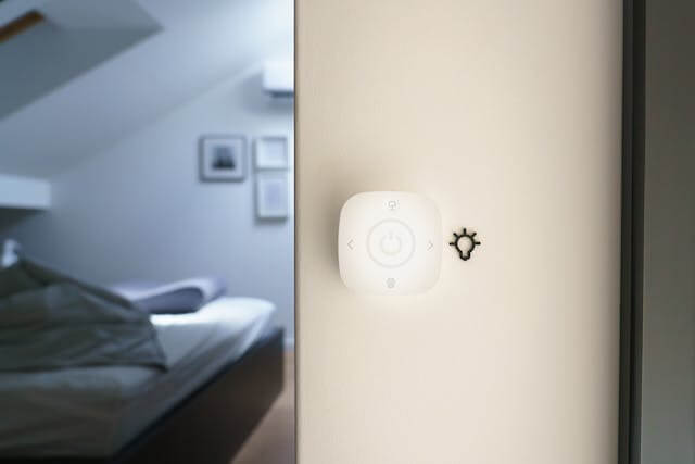 Smart light switch