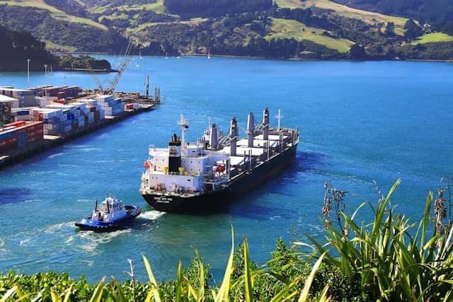 Shipping costs from China to New Zealand
