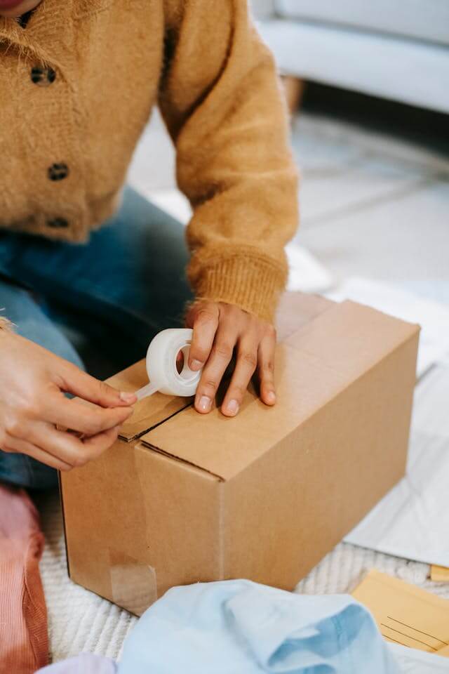 Inspect Refund and Shipping Policies