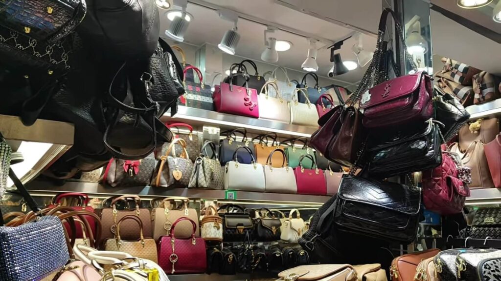 Replica Bags in Guangzhou