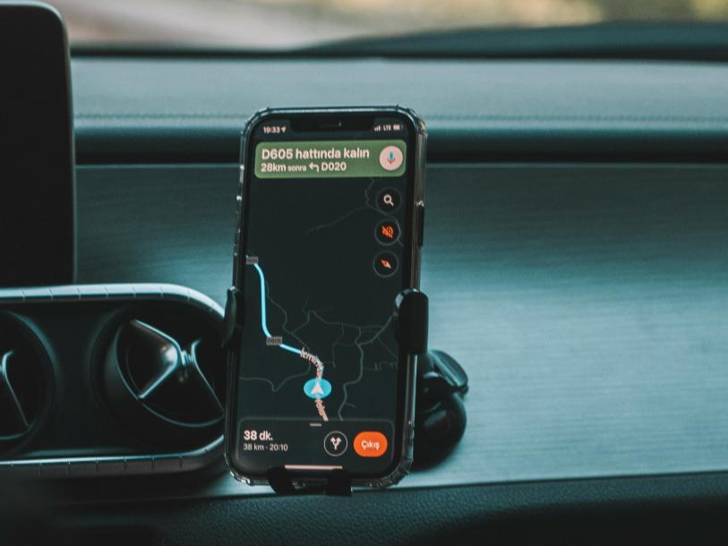 Car Phone Mount with Wireless Charging