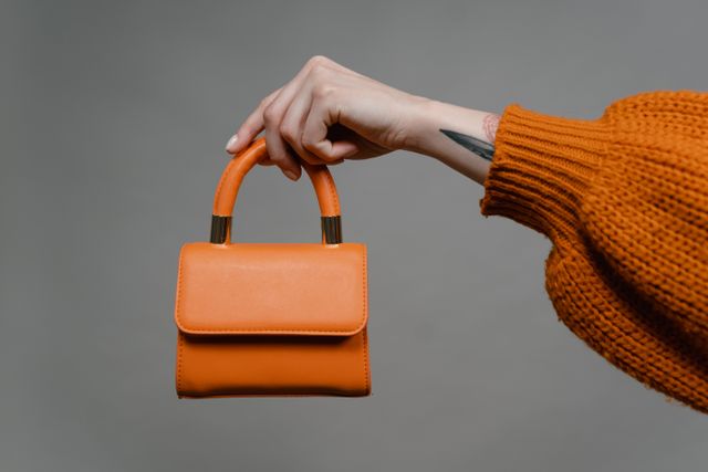 How to Verify a Chinese Handbag Supplier