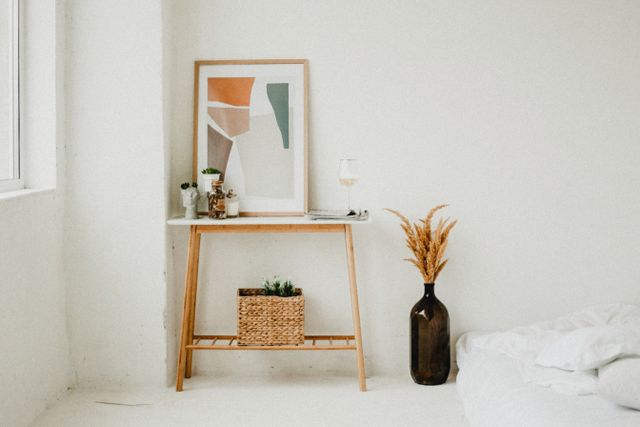 Minimalist Home Decor and Wall Art