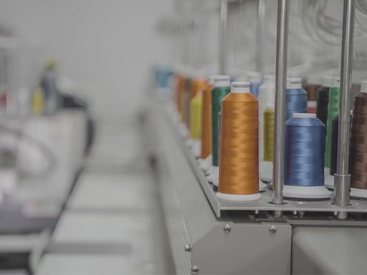 AliExpress offers a listing-based purchasing process