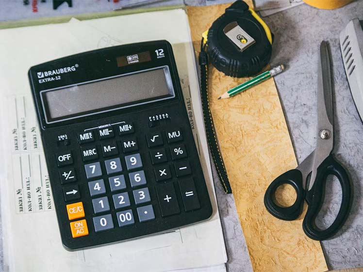 Calculate the landed cost to find your profit