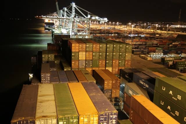 Q4 Tightens Sea and Air Capacity