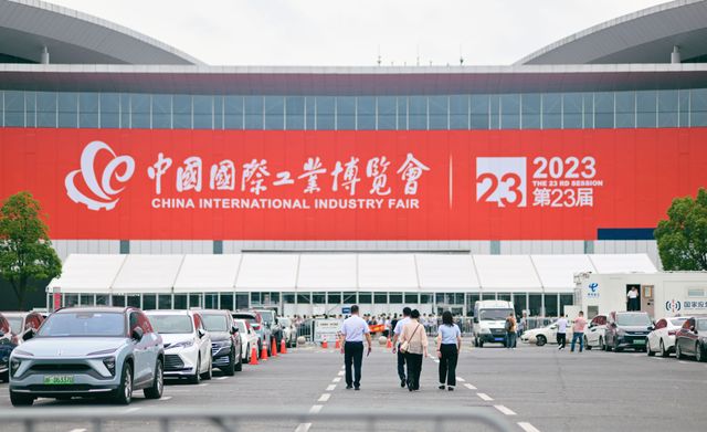 Trade Fairs and Wholesale Markets