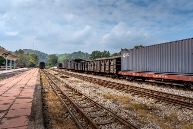 Rail Intermodal Sits Between Sea and Air