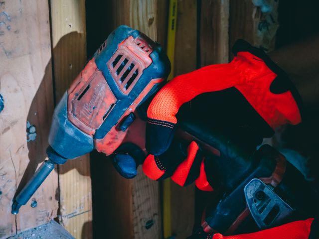 Who Owns Milwaukee Tool