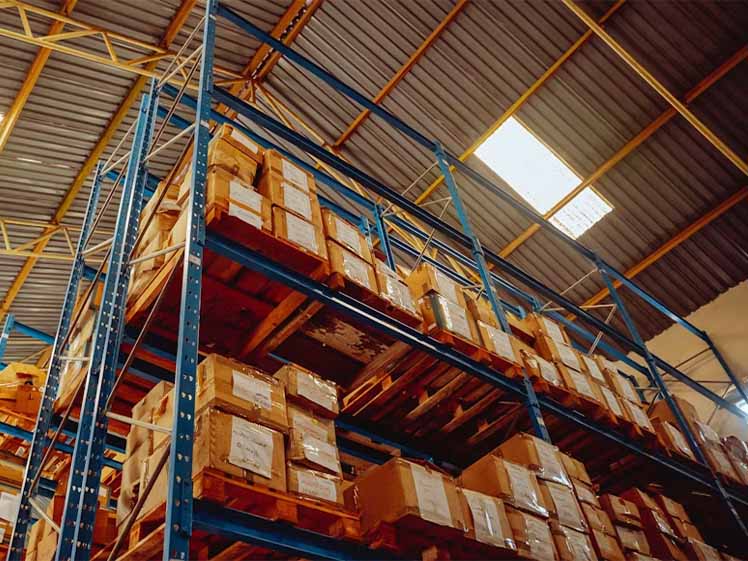 Who is responsible for filing the damage claim