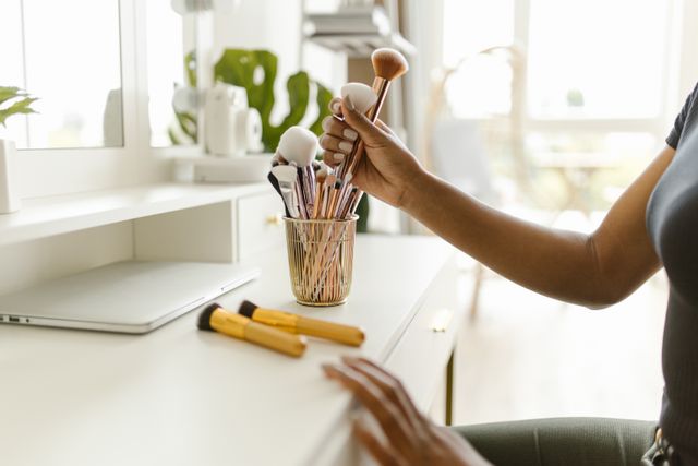 Cleaning and Maintenance of Makeup Tools