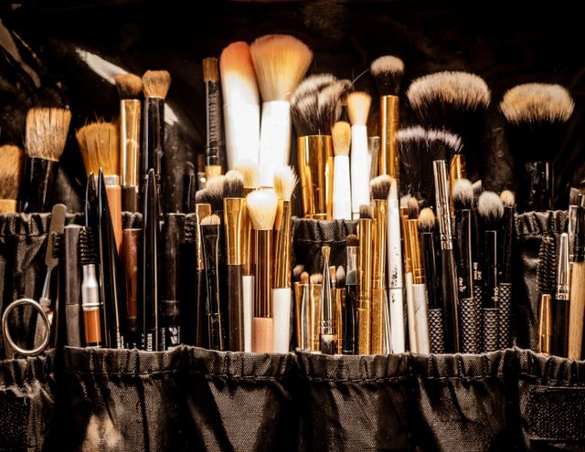 Essential Makeup Tools Checklist for Beginners