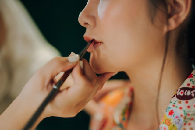 Lip and Detail Brushes